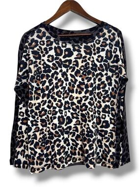 Nally & Millie Leopard Animal Print Long Sleeve Knit Blouse Sweater Medium Art